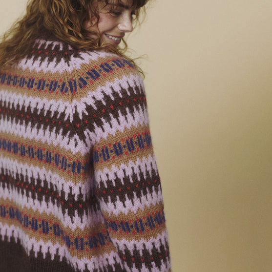 

Dorthea - Pullover
9