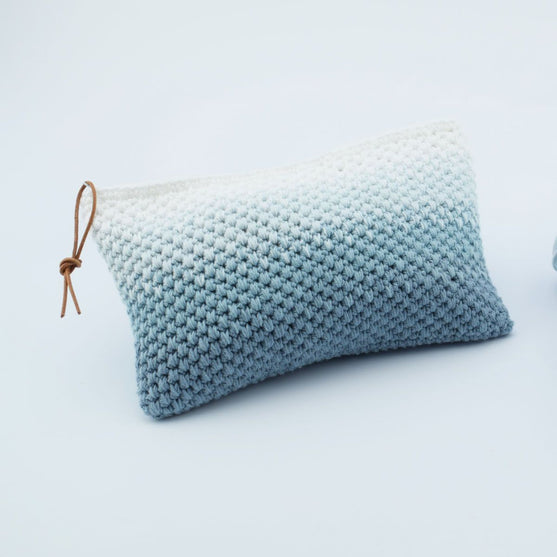 

Gehäkeltes Etui - Ton in Ton
2