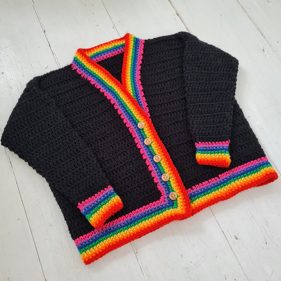 

Rainbow Contrast - Kindercardigan
2