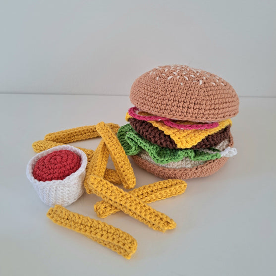 

Hamburger und Pommes
1