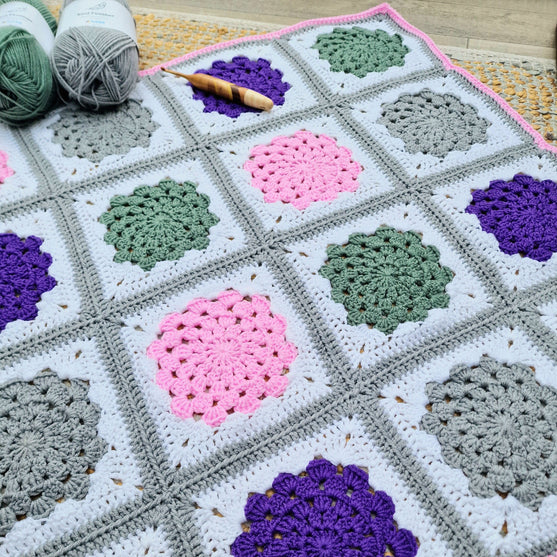 

Poppys Babydecke
3