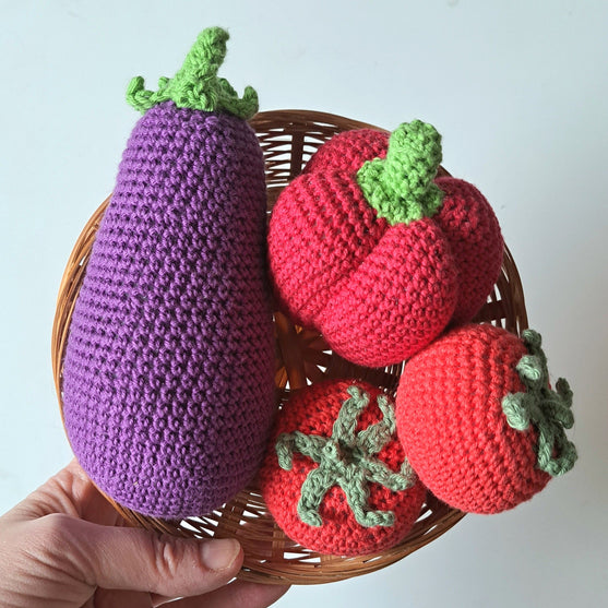 

Gemüse – Tomate, Aubergine und Paprika
1