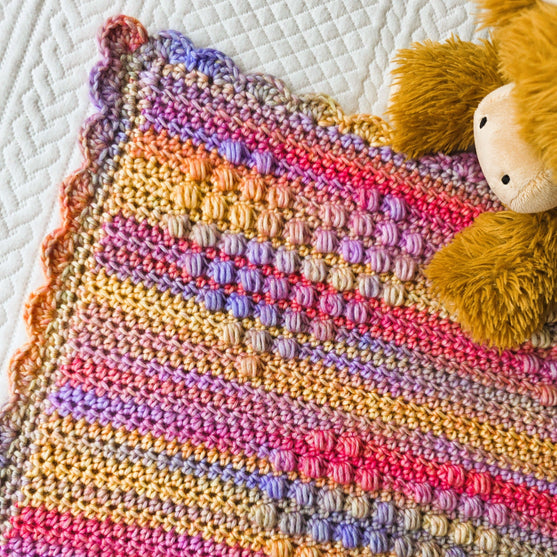 

Hugs and Hearts - Babydecke
5