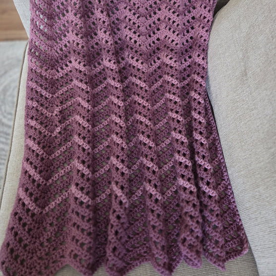 

Eyelet Chevron - Decke
4