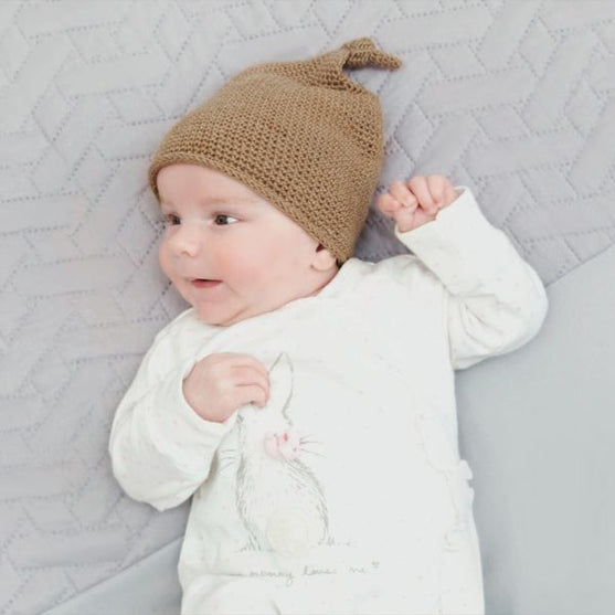 

Babymütze mit Knoten
6