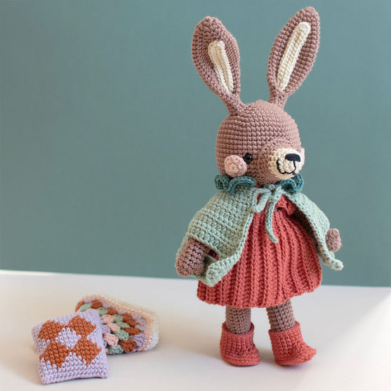 

Bianca Hare 
3