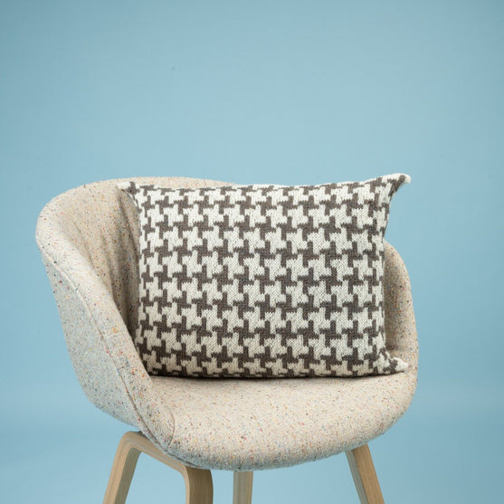 

Letland - Kissen mit Kreuzmuster
2