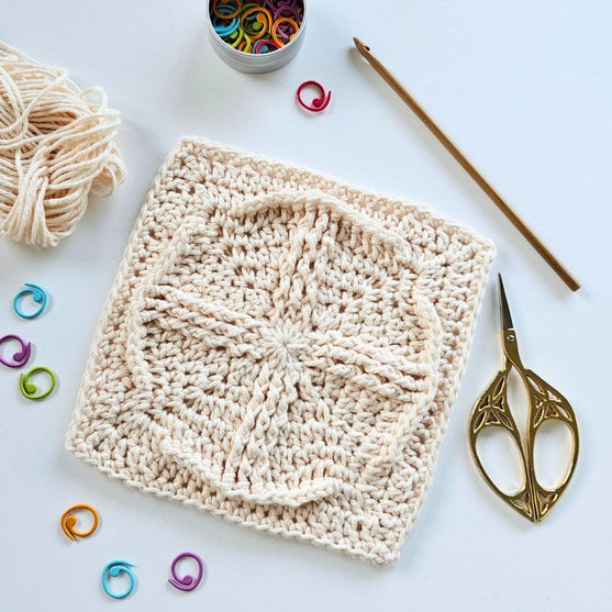 

Compass Rose - Osten - Granny Square
1