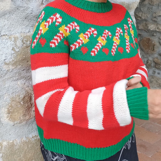 

Merry Christmas - Pullover
2