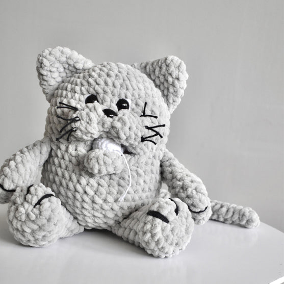 

Mietze die Katze
2