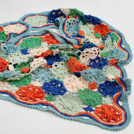 

Frozen Flower - Schal
6