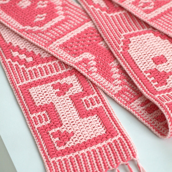 

Hooked on You - Schal
6