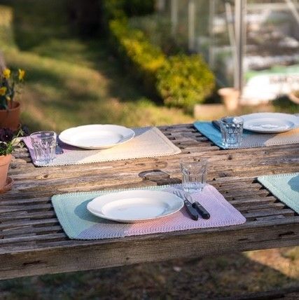 

Bistrup - Schräge Setzdeckchen
1