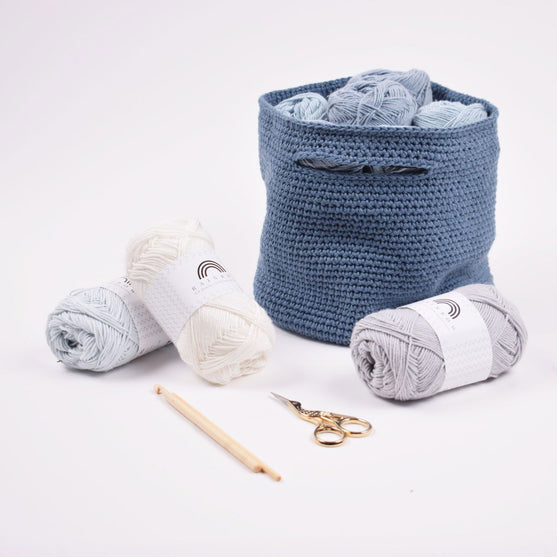 

Gehäkelte Garntasche
1