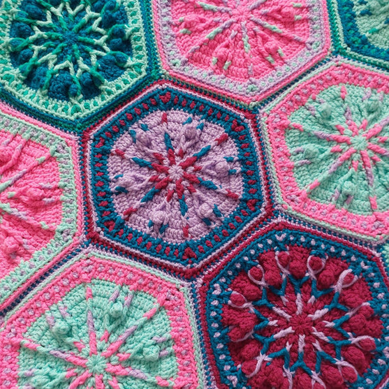 

Not Your Grandma’s Quilt! - Decke
7
