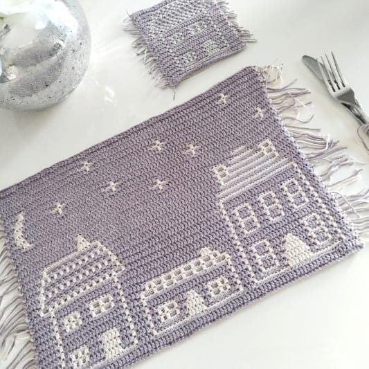 

Home Is Where You Craft- Platzdecke & Untersetzer
2