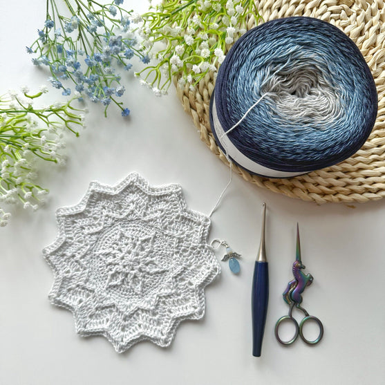 

Star of Hunor - Babydecke
7