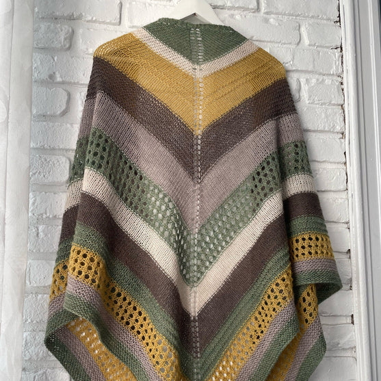 

Outfoxed - Schultertuch
5