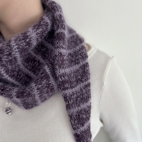 

Frosted Violets - Halstuch
4