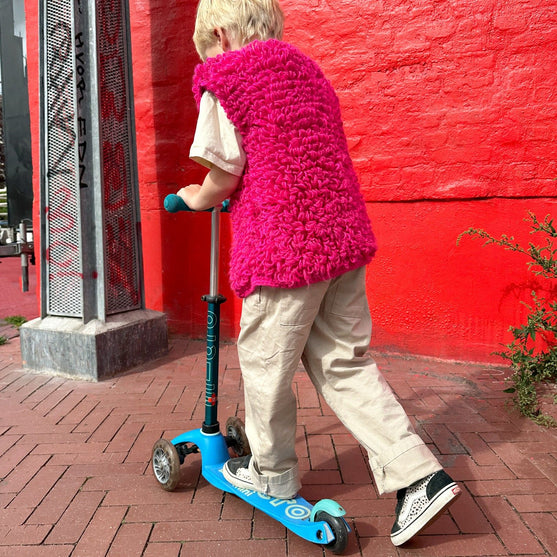 

Little Lidia - Cardigan
4