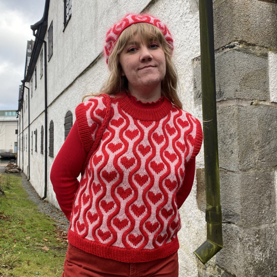 

Twisted Love - Pullunder
1