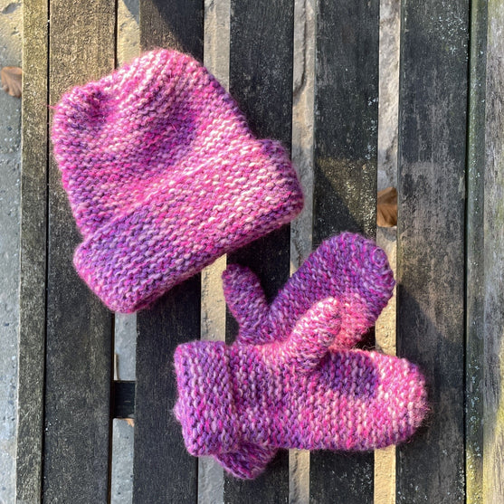 

Ultra Easy Garter Stitch Beanie - Mütze
4