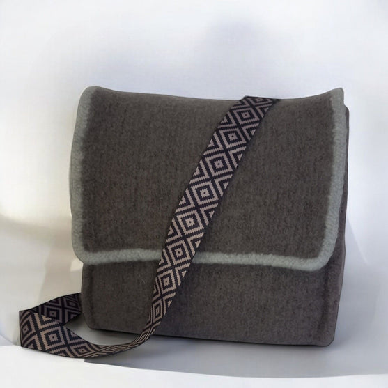 

Jess  - Borsa in feltro
1