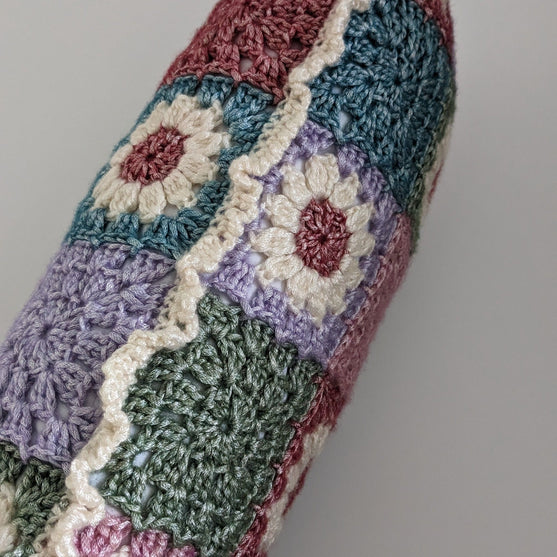 

Patchwork Flowers - Kissen
5