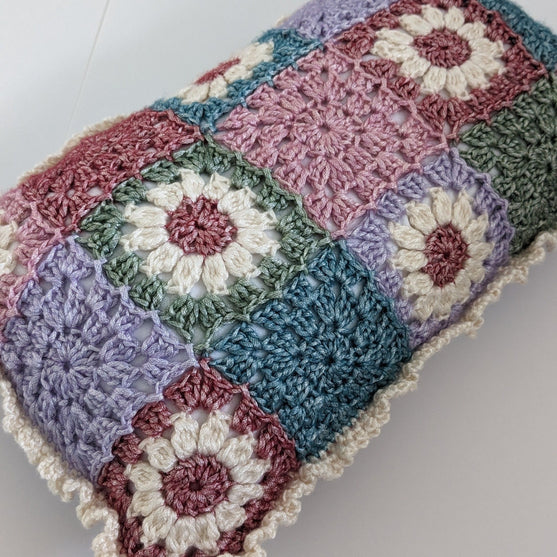 

Patchwork Flowers - Kissen
2
