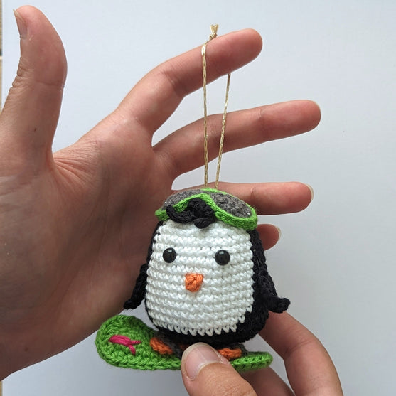 

Brady - Der snowboardende Pinguin
3