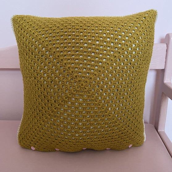 

Spring Blooms - Coussin
4