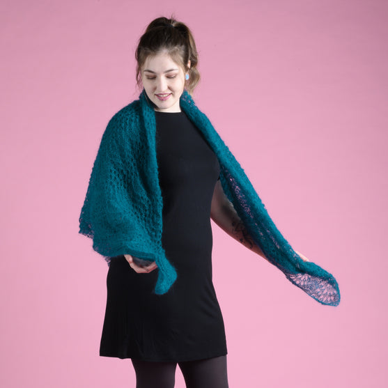 

Pfauen-Schal in Kid Silk
1
