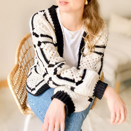 

The Chess Cardigan - Jacke
2