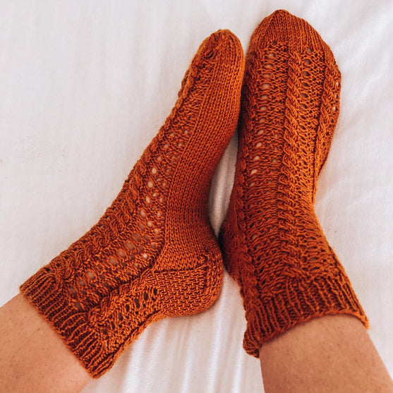 

Twist Me Socks - Socken
1