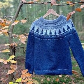 

Fluffy Winterday - Pullover
1