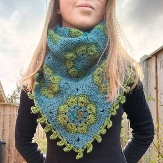 

Blooming Garden - Tuch
1